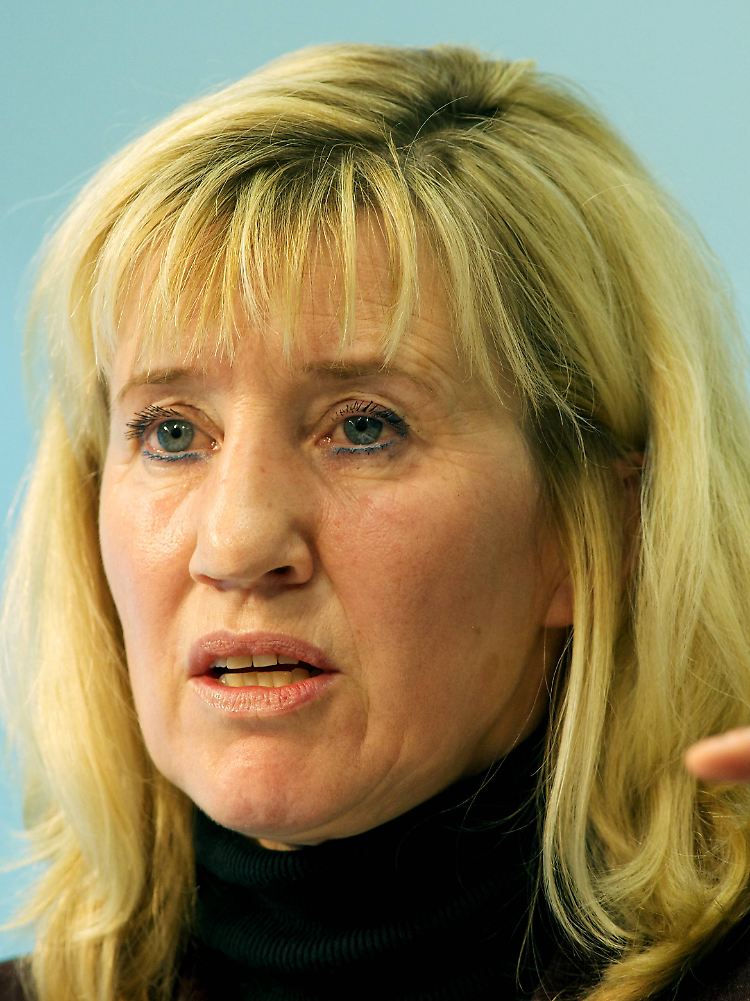 "Es ist so, dass wir eine richtig lange Todesliste haben. Die Leute sterben": Ines Geipel.