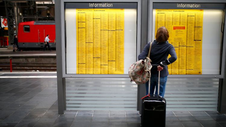 Wer sich das Bahn-Chaos nicht antun möchte, sollte schnell Alternativen suchen. 