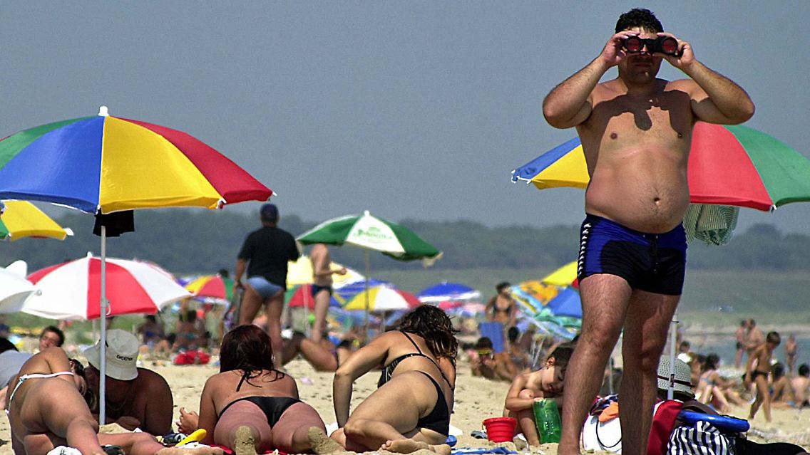 Bulgarien ist ein beliebtes und relativ kostengünstiges Ferienziel auch für Ausländer. (Strand von Krapec am Schwarzen Meer in Bulgarien)