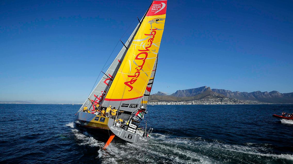 2014-11-05T205647Z_1714363141_GM1EAB60DEE01_RTRMADP_3_SAILING-OCEANRACE.JPG6317061653249478401.jpg