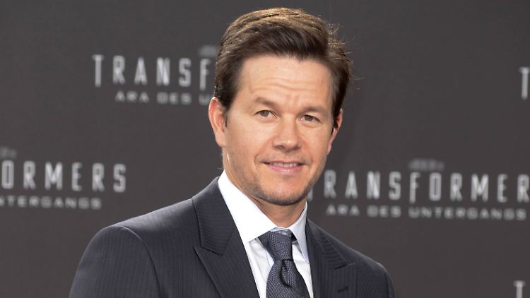 Im 70er-Remake "Sechs-Milliarden-Dollar-Mann" spielt Mark Wahlberg einen Cyborg.