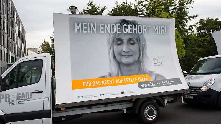 Die Kampagne "Mein Ende gehört mir!" setzt sich für das Recht auf Letzte Hilfe ein - ein Recht, das "garantiert, dass wir unser Leben in Würde beschließen können".