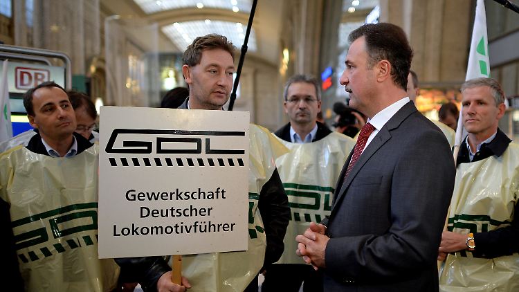 Das muss es noch mit gewesen sein: Weselsky (r.) schließt weitere Streiks nicht aus.