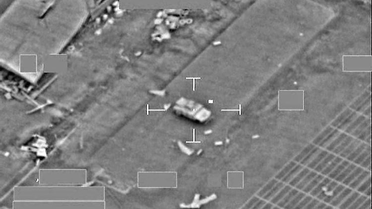 Ein IS-Fahrzeug im Visier der britischen Luftwaffe.