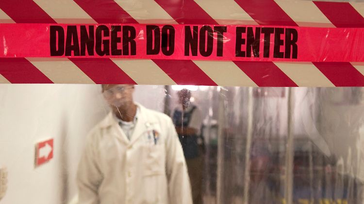 Dr. Craig Spencer wurde auf der Isolierstation eines New Yorker Krankenhauses kuriert.