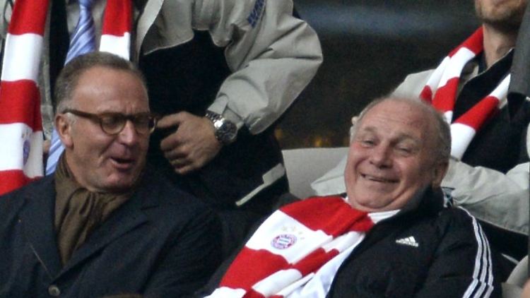 Auch Uli Hoeneß hat bestimmt seine helle Freude an der bisherigen Chaos-Saison.