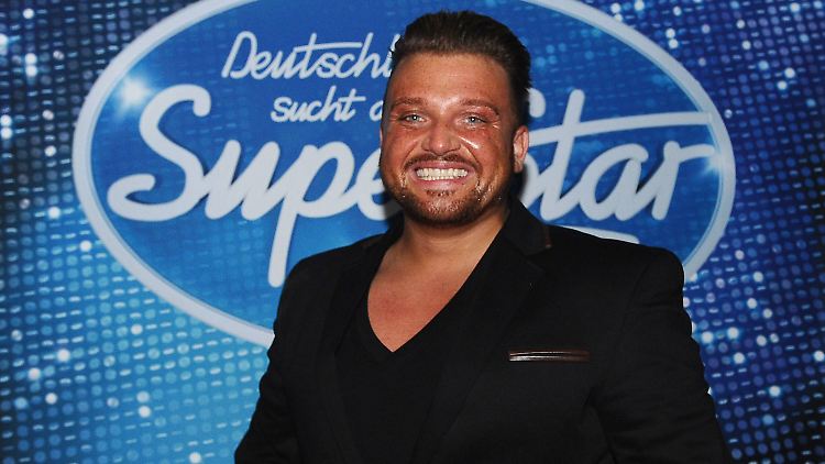 Der einstige "DSDS"-Kandidat Menowin benennt seinen Sohn nach einem Turnschuh: Air Jordan.