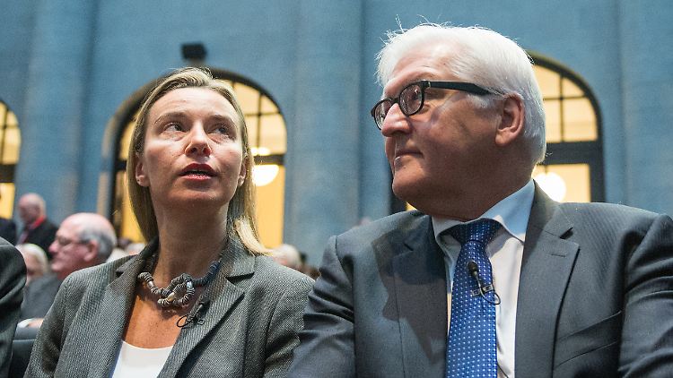 Federica Mogherini und Frank-Walter Steinmeier trafen sich auf Einladung der Körber-Stiftung in Berlin.