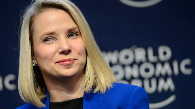 Yahoo-Chefin Marissa Mayer stehen 6,3 Milliarden Dollar für Investitionen zur Verfügung.