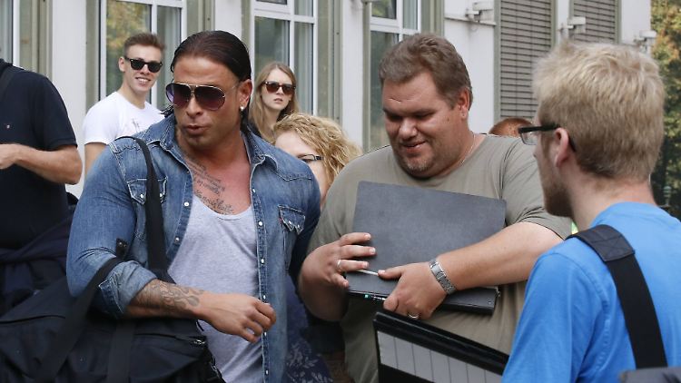 Tim Wiese (li.) hat nach Ende seiner Fußballer-Karriere noch einmal an Muckis zugelegt.