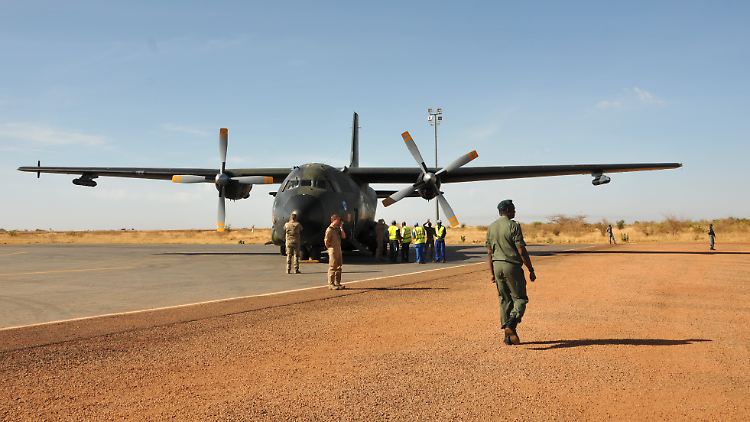  Transall-Transportmaschine der Bundeswehr im südsudanesischen Mopti: Bis zu 50 deutsche Soldaten sollen in dem Land weiterhin zum Einsatz kommen.
