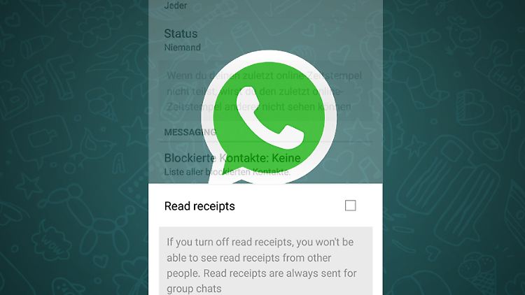 Mit dem Häkchen in den Einstellungen verschwinden auch die blauen Häkchen in Whatsapp-Chats.