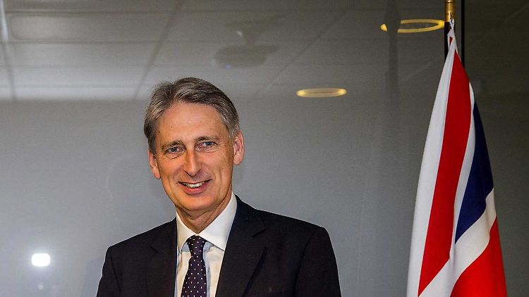 Hammond warnt die Deutschen.