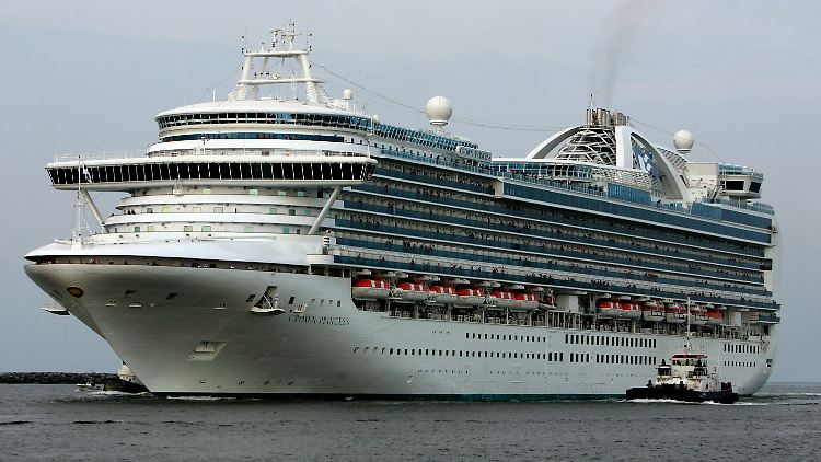 Das Kreuzfahrtschiff "Crown Princess" erlangte in der Vergangenheit schon mehrfach wegen Virenbefalls Negativschlagzeilen.