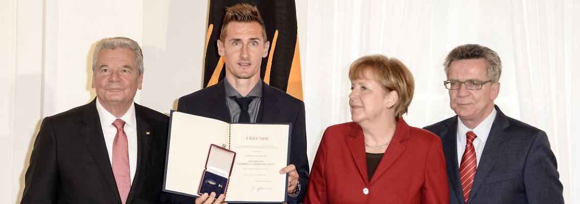 Achtung, Herrscherin! Mega-Miro setzt zum Finishing Move an!