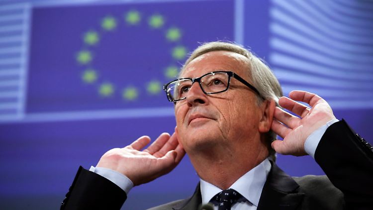 Die LuxLeaks-Enthüllungen zeigten, "dass Jean-Claude Juncker seine politische Karriere der Bereicherung seines Landes auf dem Rücken seiner europäischen Partner gewidmet hat", sagte der italiensche Abgeordnete Zanni.