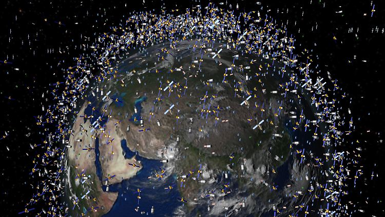 Immer mehr Satelliten umrunden die Erde - auch Kampfsatelliten?