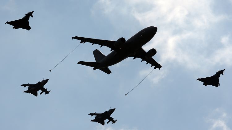 Neue Tankflugzeuge für Frankreich: Bei der Bundeswehr ist die Kompaktversion A310 MRTT (im Bild) im Einsatz.