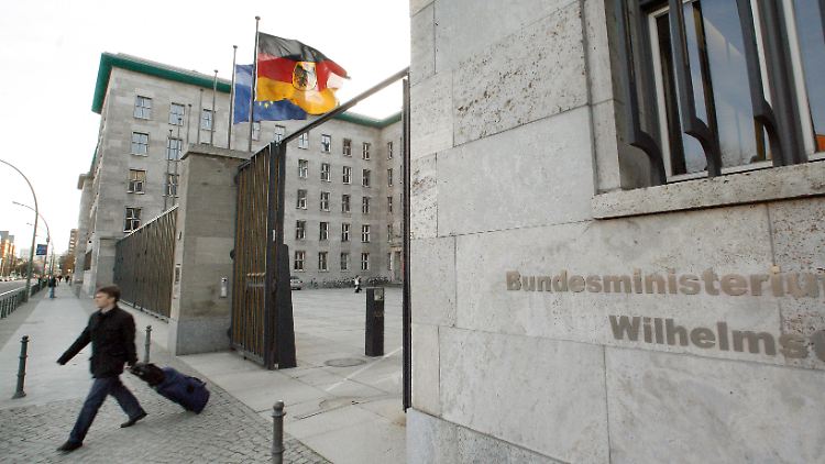 Bis Ende Oktober insgesamt fast 470 Milliarden Euro: Das Meiste ist längst fest verplant.