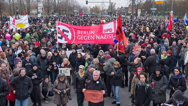 Tausende setzten am Samstag in Marzahn ein Zeichen gegen rechts.