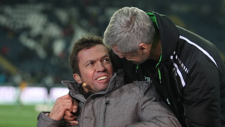 "Und, Loddar? Übernimmst du?" Armin Veh (damals noch Eintracht Frankfurt) und Lothar Matthäus.