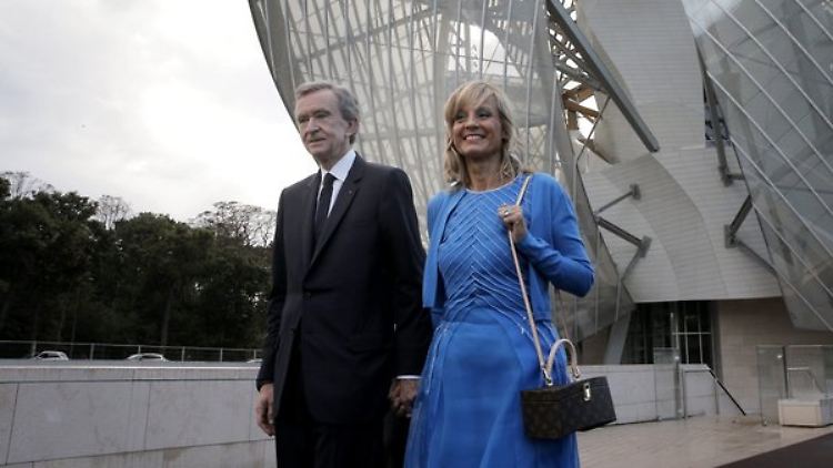 LVMH-Chef Bernard Arnault mit Gattin Helene Arnault. Er hält weiter 8,5 Prozent an Hermès.