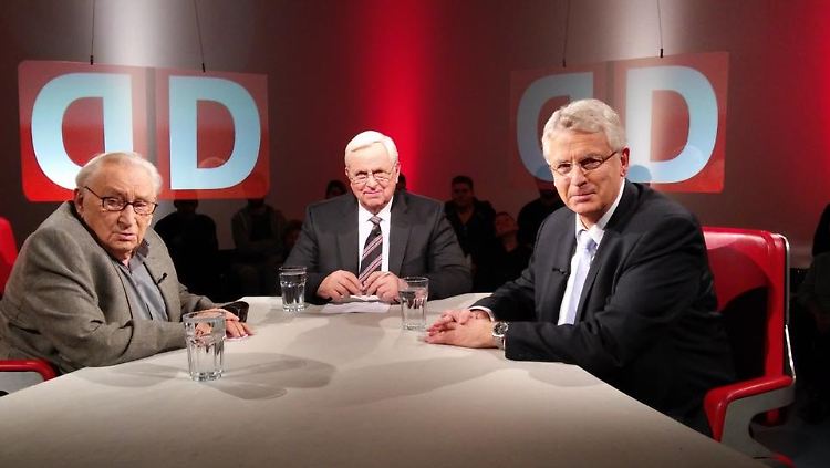 Egon Bahr und Karl-Georg Wellmann zu Gast bei Heiner Bremer.