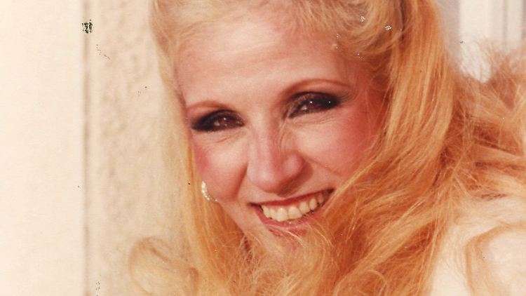 Die blonden Haare wurden zu ihrem Markenzeichen: Sabah, die singende Amsel.