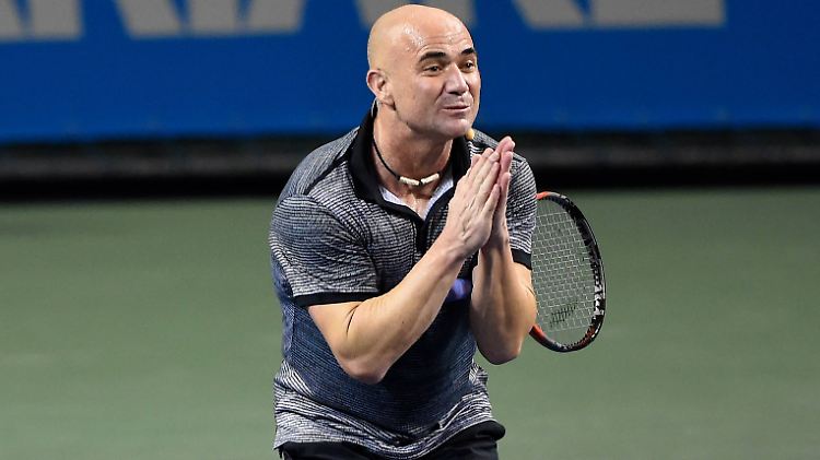 Mit Altstar Andre Agassi nimmt einer der besten Tennis-Entertainer an der Städte-Liga teil.
