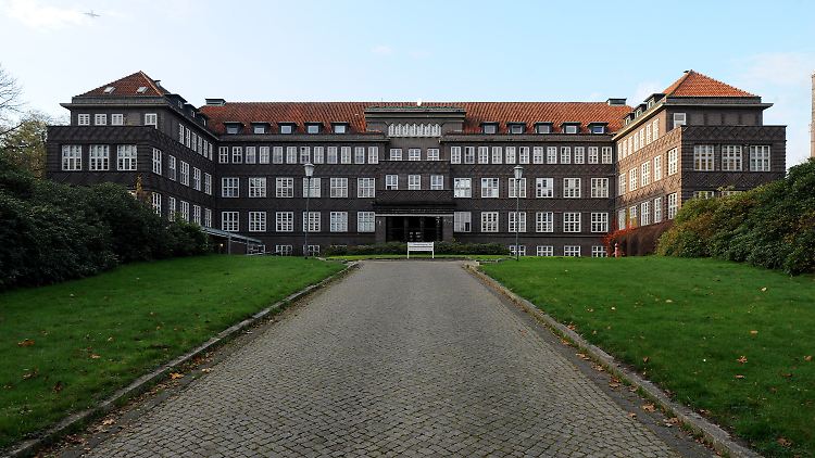 Im Klinikum Delmenhorst sollen über Jahre hinweg Patienten getötet worden sein.