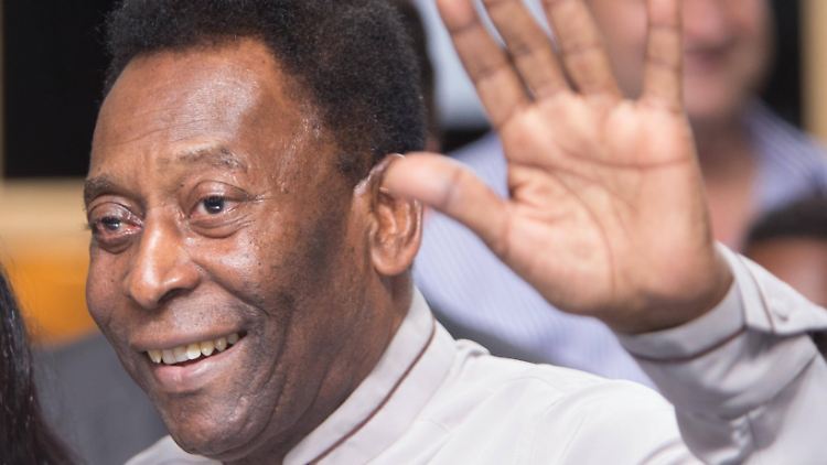 Pelé klagt seit einiger Zeit über eine Harnwegsinfektion.