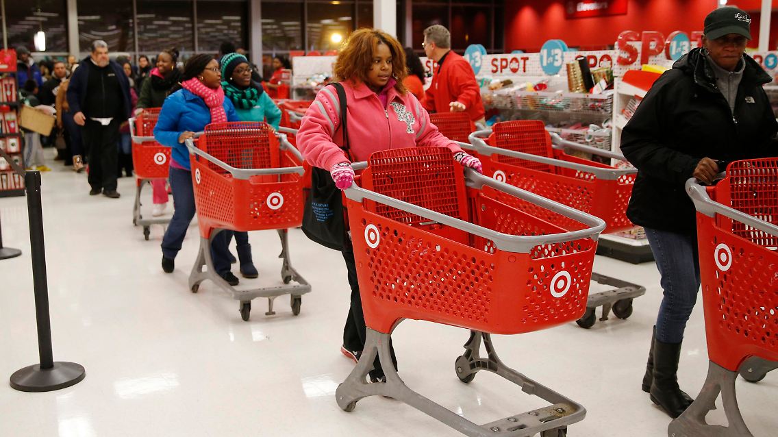 2014-11-28T013452Z_636239319_GM1EABS0QJZ01_RTRMADP_3_USA-HOLIDAYSALES.JPG2277553259594913910.jpg