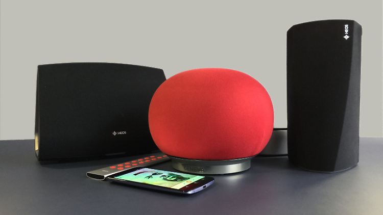 Sound ist nicht alles: Die Lautsprecher von Denon und Geneva sehen auch gut aus.