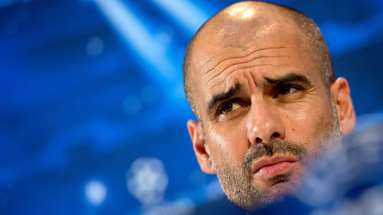 "Langeweile? In der Bundesliga? Nein! Warum?" Josep Guardiola.