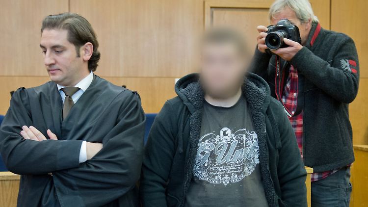 "Er kann sich noch nicht so artikulieren", sagt sein Anwalt über Kreshnik B. (M.).