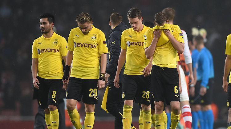 In den 12. Spieltag geht Borussia Dortmund als Tabellen-16. Gegen die Krise kuschelt der BVB tapfer an.