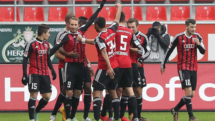 Jubel, Trubel, Tabellenführung: Der FC Ingolstadt feierte gegen Bochum.