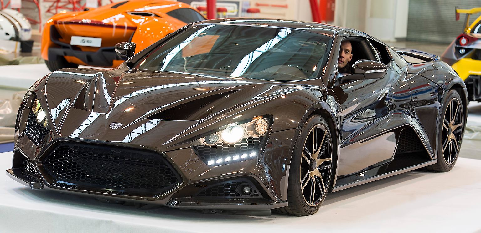 Mit der Frankfurter IAA kann die Essen Motor Show natürlich nicht ganz mithalten. Doch mit regelmäßig mehr als 300.000 Besuchern ist die Tuning-Messe zumindest in den IAA-losen geraden Jahren Deutschlands wichtigster Treff für Autobegeisterte.