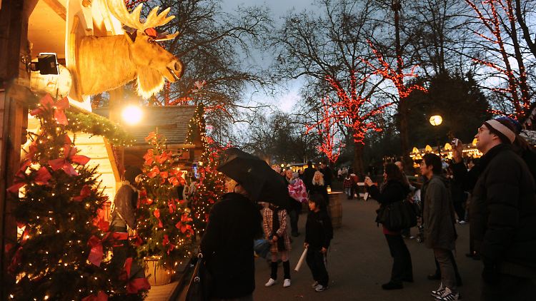 Deutscher Weihnachtsmarkt in London. Im Ausland sehen die deutschen Hersteller von Weihnachtsgebäck Chancen für die Zukunft.