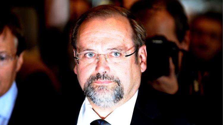 Adolf Sauerland spürt "beispiellosen Druck".