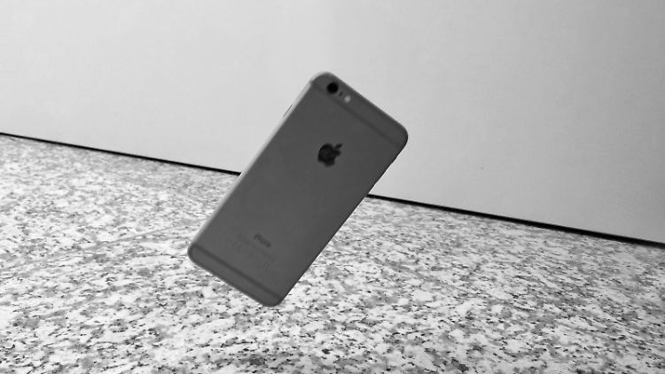 Ob das iPhone das heil übersteht?