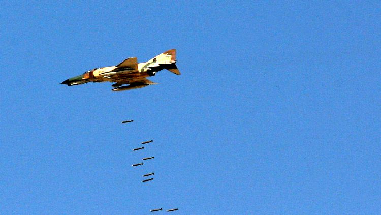 Ein Phantom-Jet der iranischen Luftwaffe (Archivbild): "Es hat sich nichts an unserer Politik geändert, dass wir unsere militärischen Aktivitäten nicht mit den Iranern koordinieren."