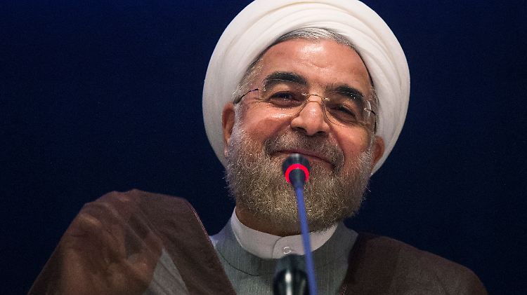 Der iranische Präsident Hassan Ruhani muss sich zumindest rhetorisch immer scharf von den USA abgrenzen.