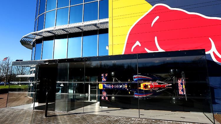 Die Eingangshalle der Red-Bull-Fabrik in Milton Keynes - vor dem Einbruch.