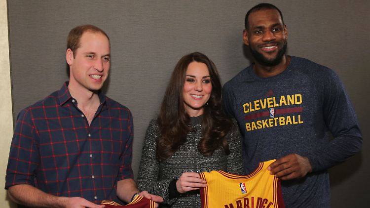 Basketball-Star LeBron James ist ganz hingerissen von William und seiner Kate.