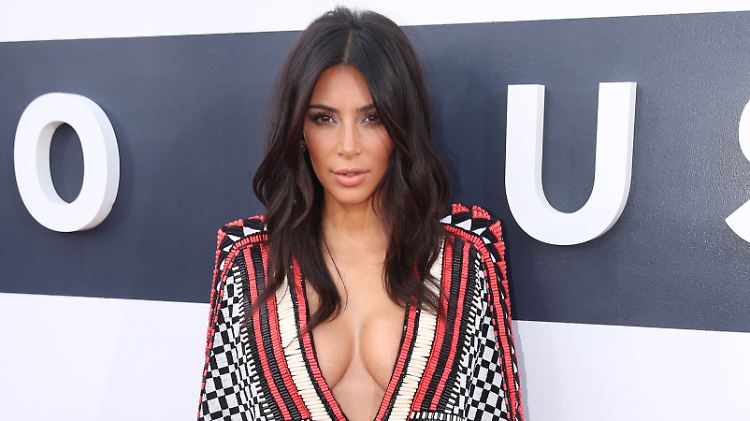 Kim Kardashian wünscht sich ein zweites Kind, aber Eheman Kanye West will angeblich nicht mit ihr ins Bett.
