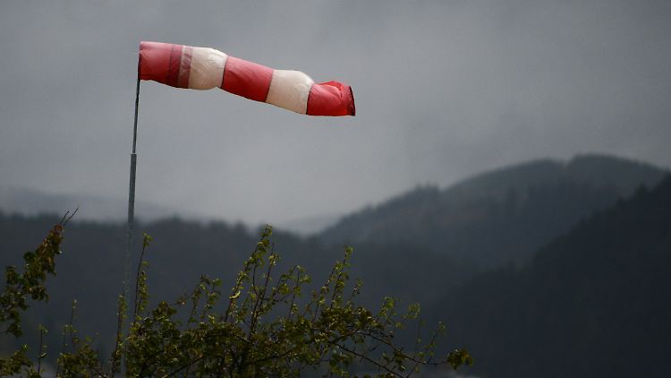 Die Böen erreichen in den nächsten Tagen Spitzengeschwindigkeiten von bis zu 160 Stundenkilometer.