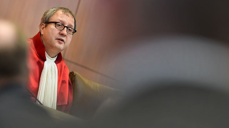 Verfassungsgerichtspräsident Andreas Voßkuhle ist der Vorsitzende des Zweiten Senats.