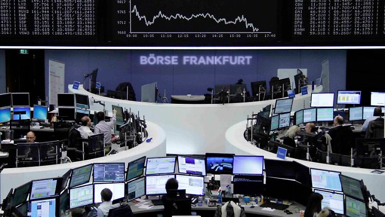 2014-12-12T160356Z_1783702523_BM2EACC1BAD01_RTRMADP_3_MARKETS-EUROPE-STOCKS.JPG4065392216641139550.jpg