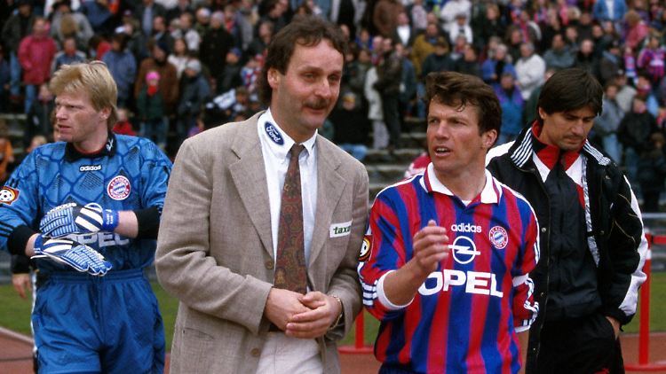 Lang, lang ist's her: Peter Neururer als Trainer des 1. FC Köln und Lothar Matthäus im Trikot des FC Bayern - am 12. April 1997 im Münchner Olympiastadion. Wenn Sie wissen, wer der Herr im links im Hintergrund ist, schicken Sie die Auflösung ans ZDF.